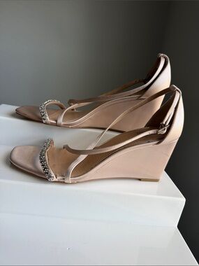 Jewel Badgley Mischka Blush Crystal Strap Wedge Sandals